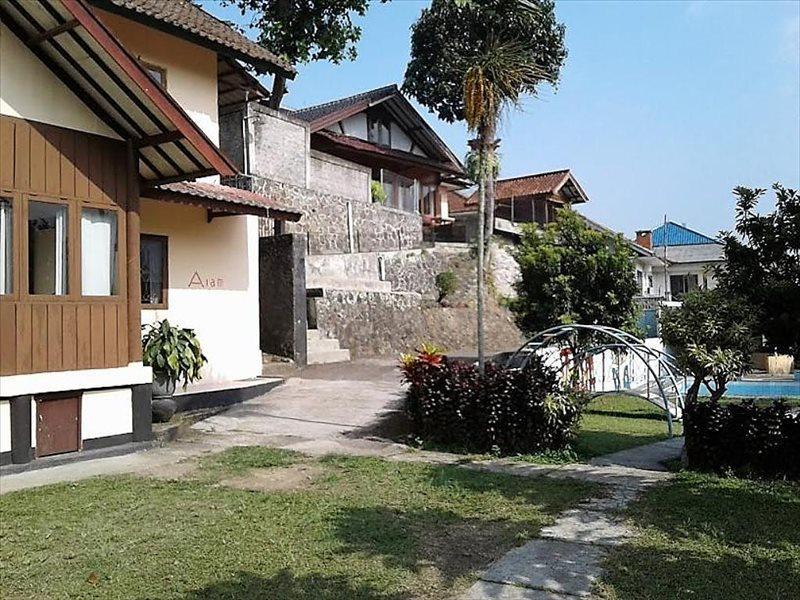 Villa Tunas Alam Mutiara Puncak Exterior foto