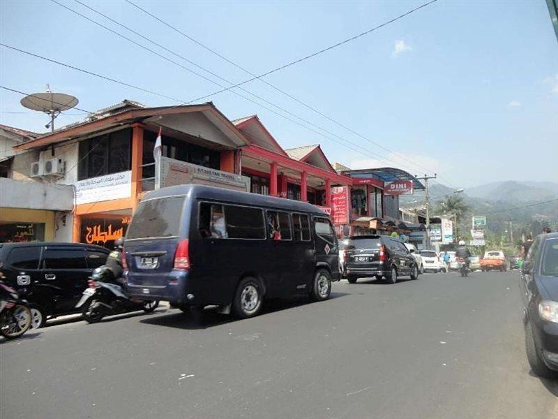 Villa Tunas Alam Mutiara Puncak Exterior foto